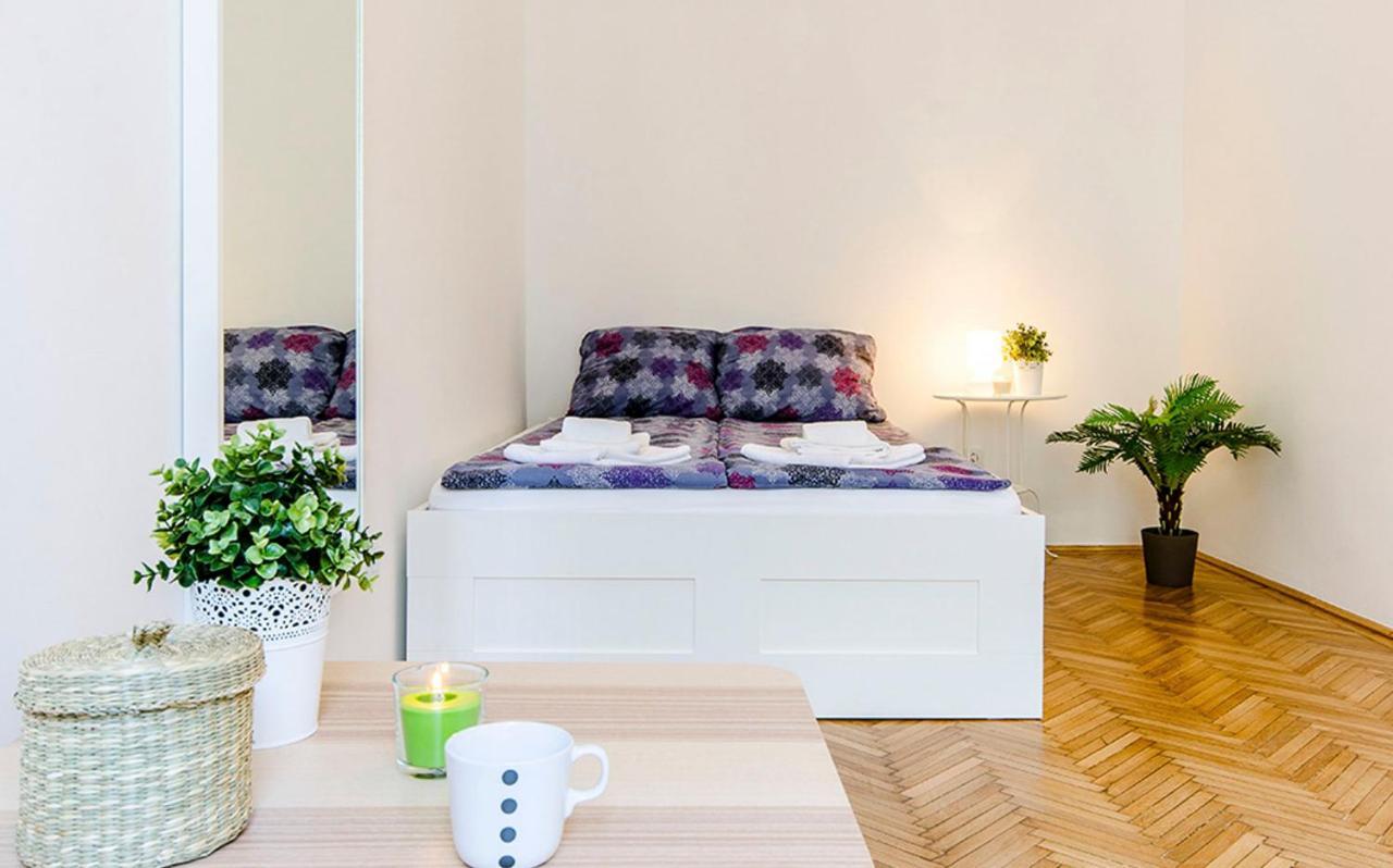 Cozy 2 Bedroom Apartment In Terez Boulevard. บูดาเปสต์ ภายนอก รูปภาพ